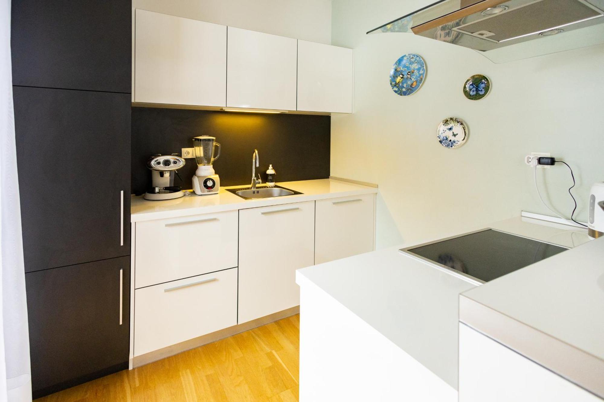 Waterfall Apartment - Cozy Mountain Retreat ครานสกา โกรา ภายนอก รูปภาพ